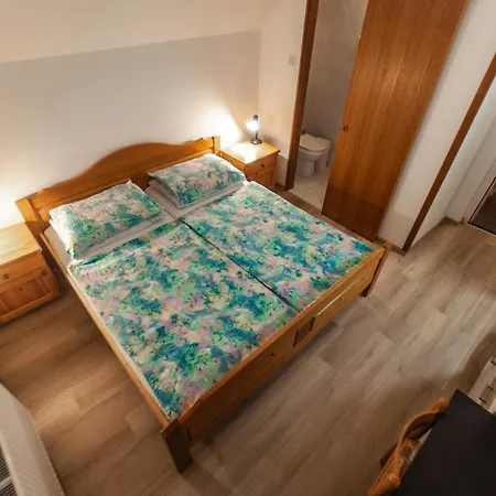 בית הארחה Ticar 4*