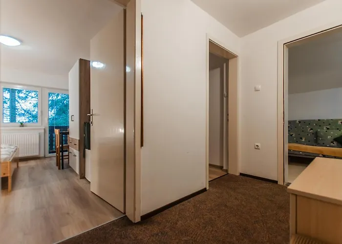 ゲストハウス Ticar ボーヒニ